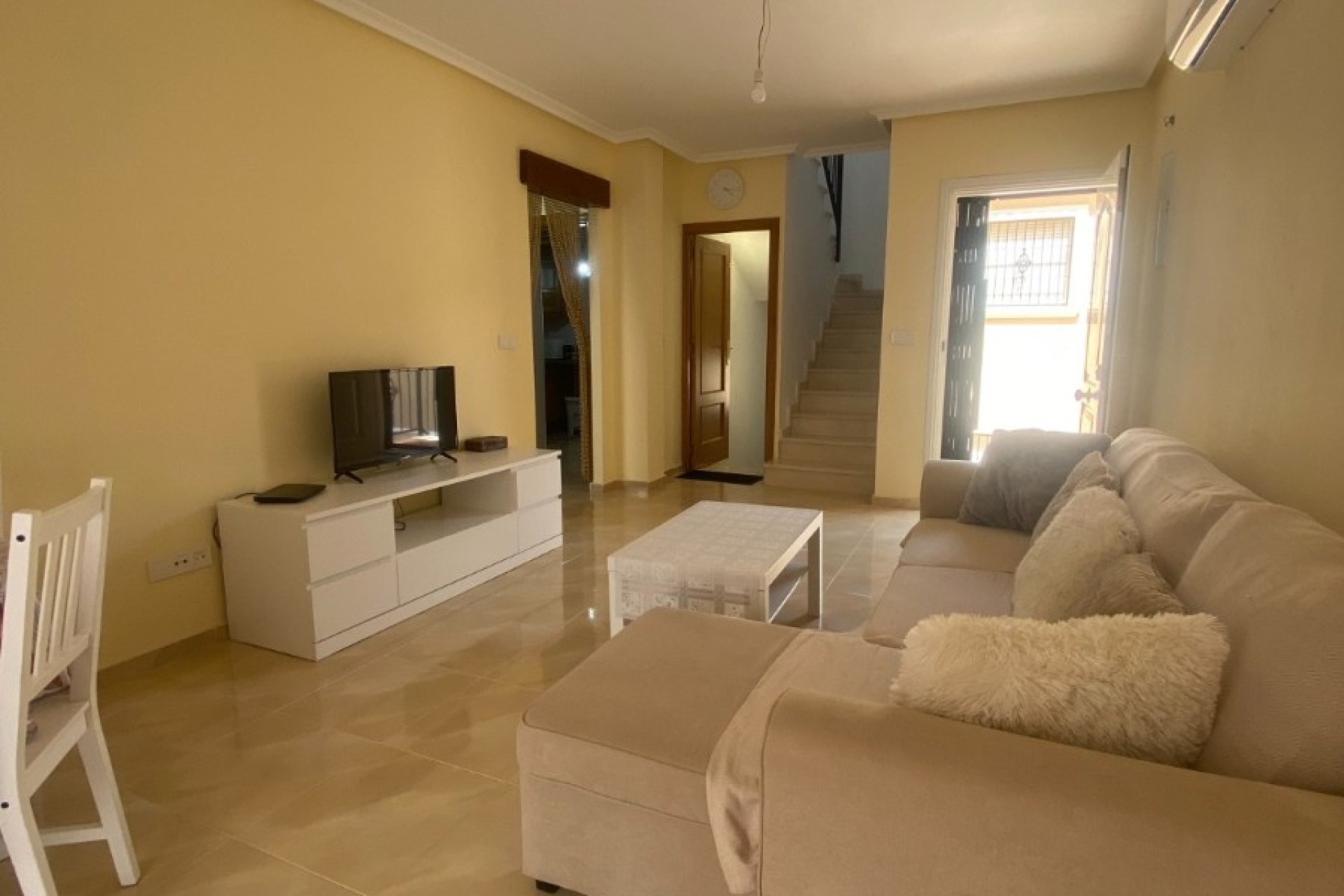 Resale - Townhouse / Duplex / Corner - San Miguel de Salinas