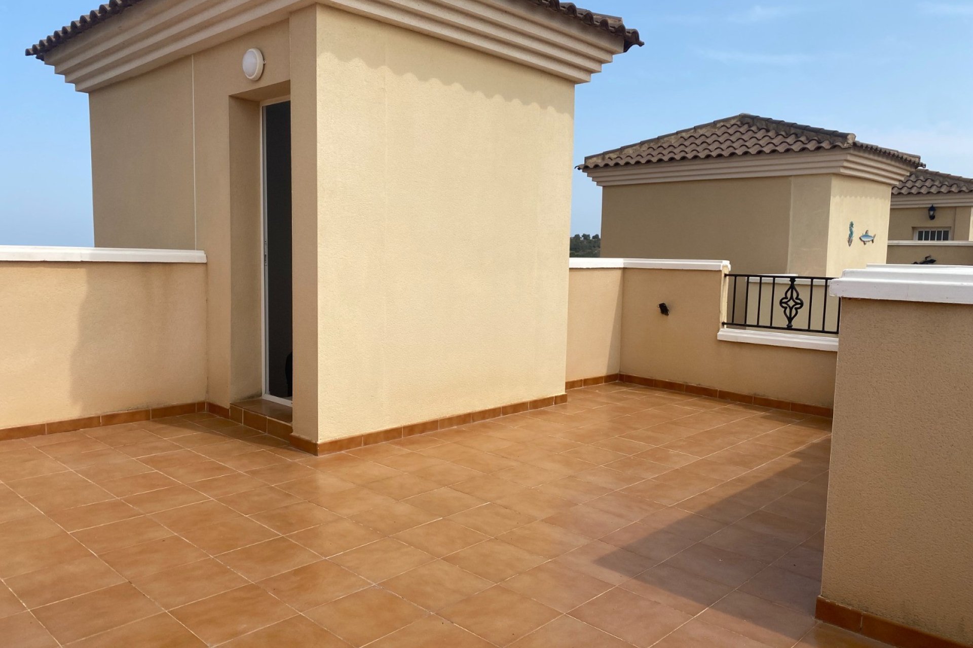 Resale - Townhouse / Duplex / Corner - San Miguel de Salinas