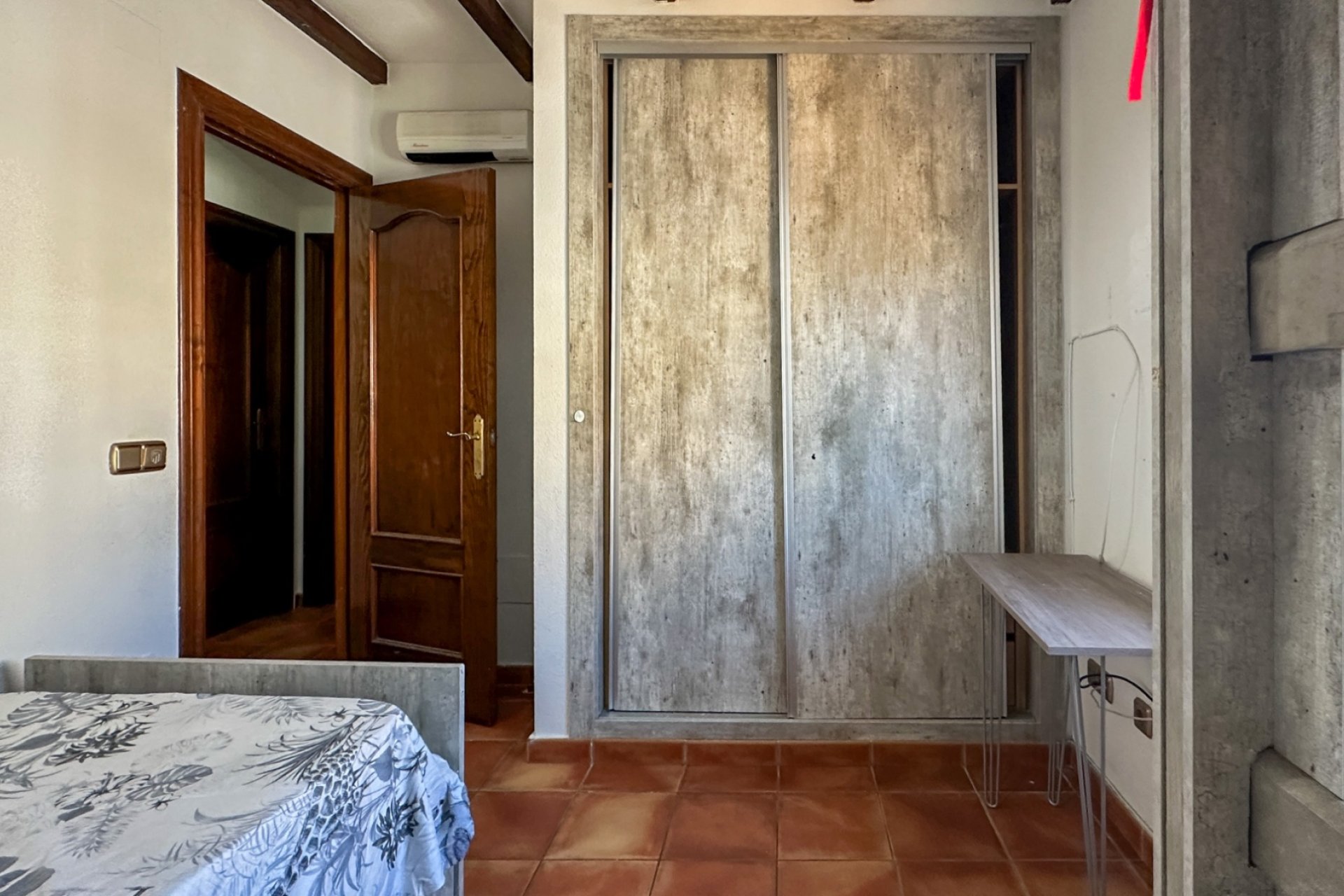 Resale - Townhouse / Duplex / Corner - San Miguel de Salinas