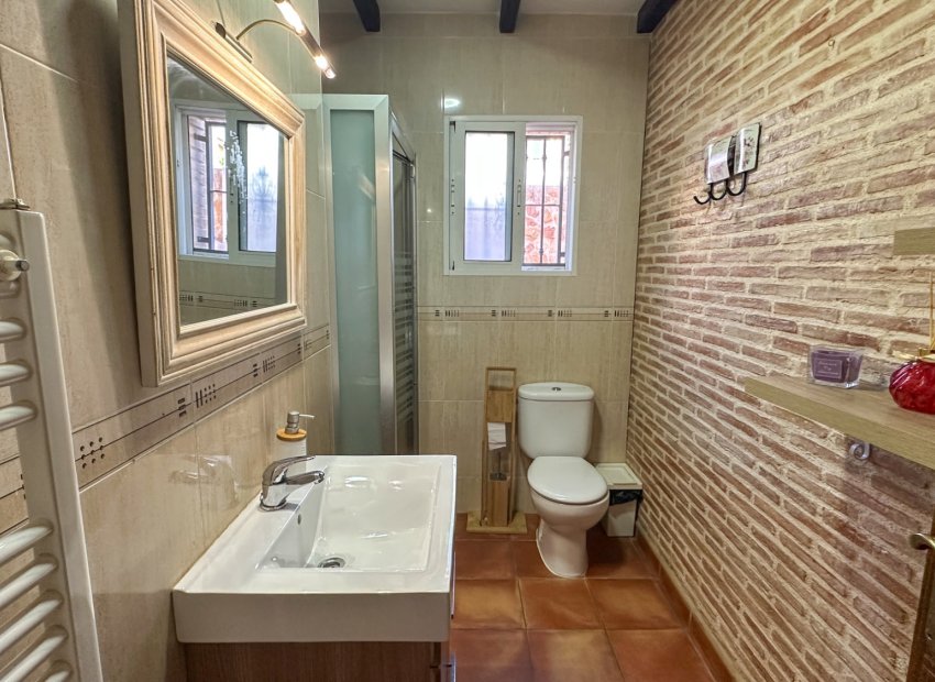 Resale - Townhouse / Duplex / Corner - San Miguel de Salinas