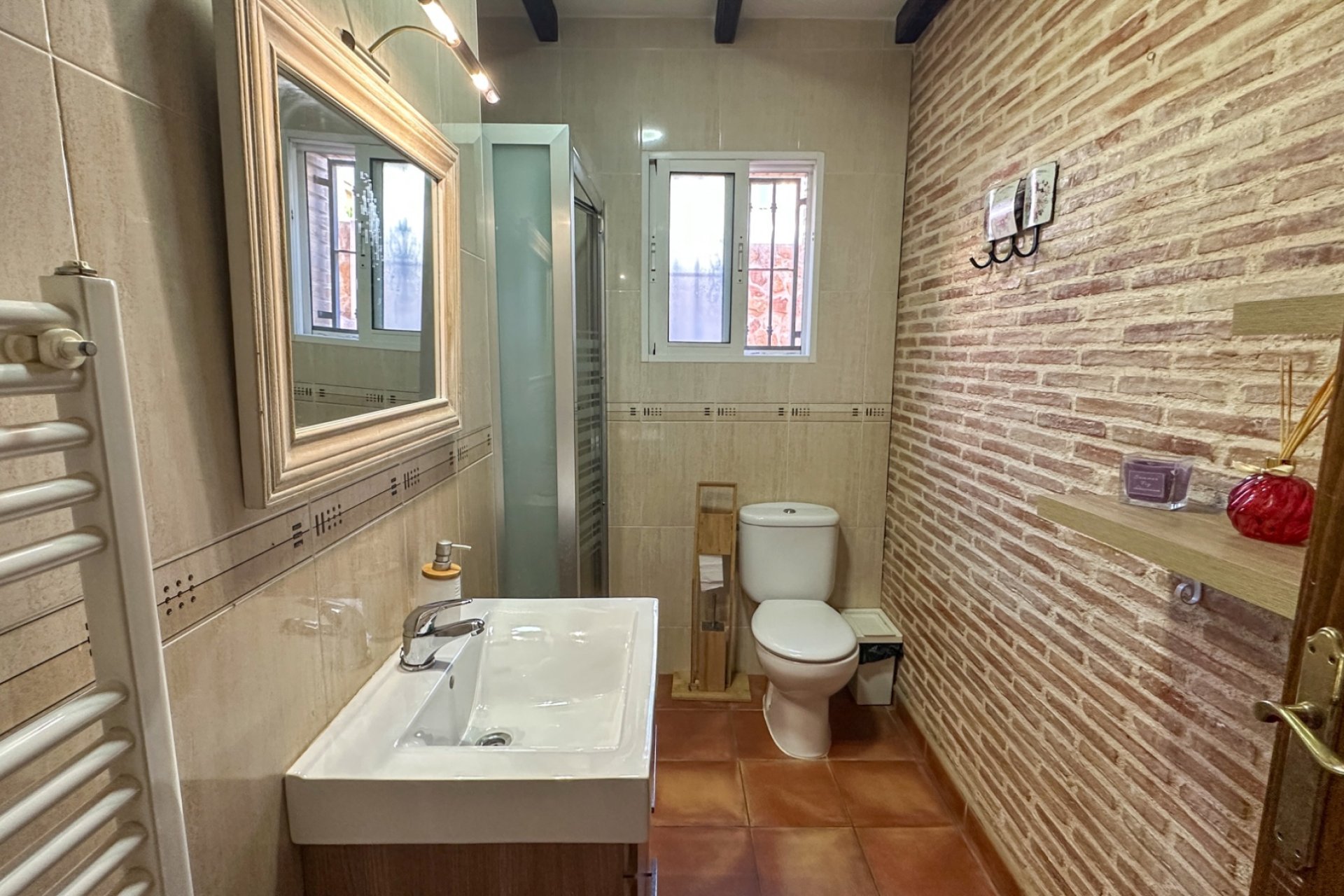 Resale - Townhouse / Duplex / Corner - San Miguel de Salinas