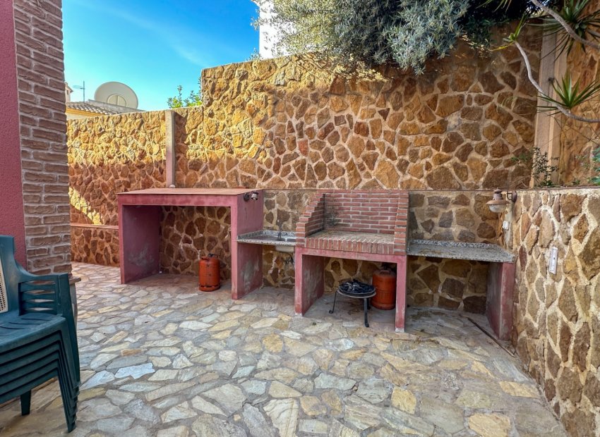 Resale - Townhouse / Duplex / Corner - San Miguel de Salinas
