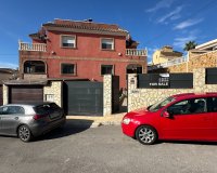 Resale - Townhouse / Duplex / Corner - San Miguel de Salinas