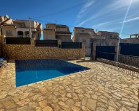 Resale - Townhouse / Duplex / Corner - San Miguel de Salinas