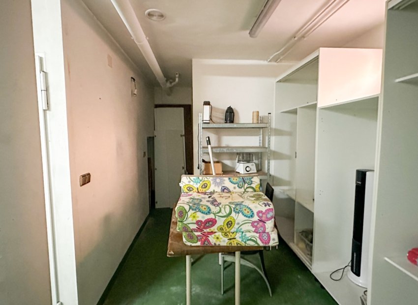 Resale - Townhouse / Duplex / Corner - San Miguel de Salinas