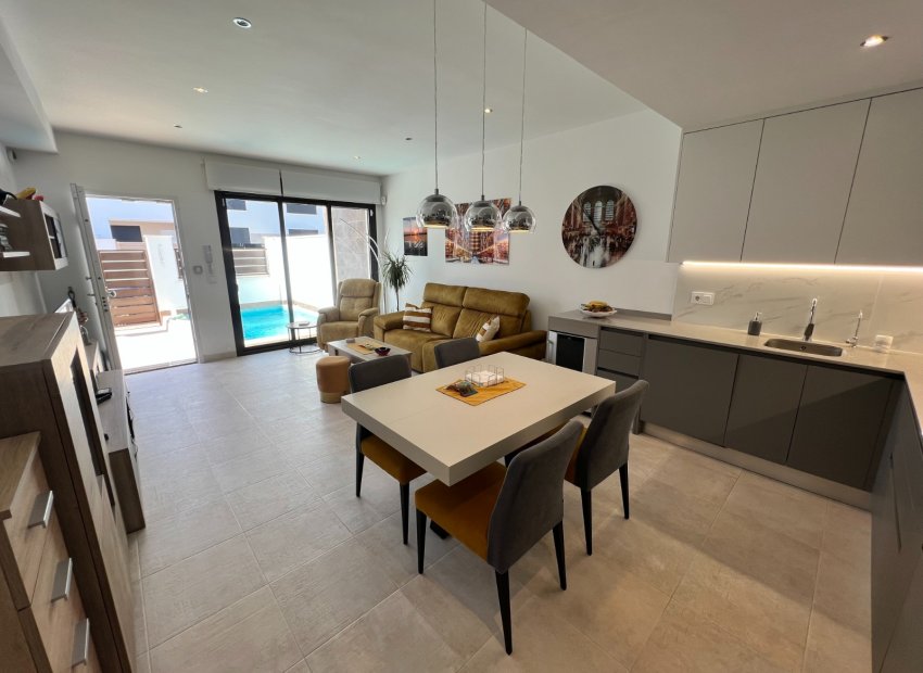 Resale - Townhouse / Duplex / Corner - San Pedro del Pinatar