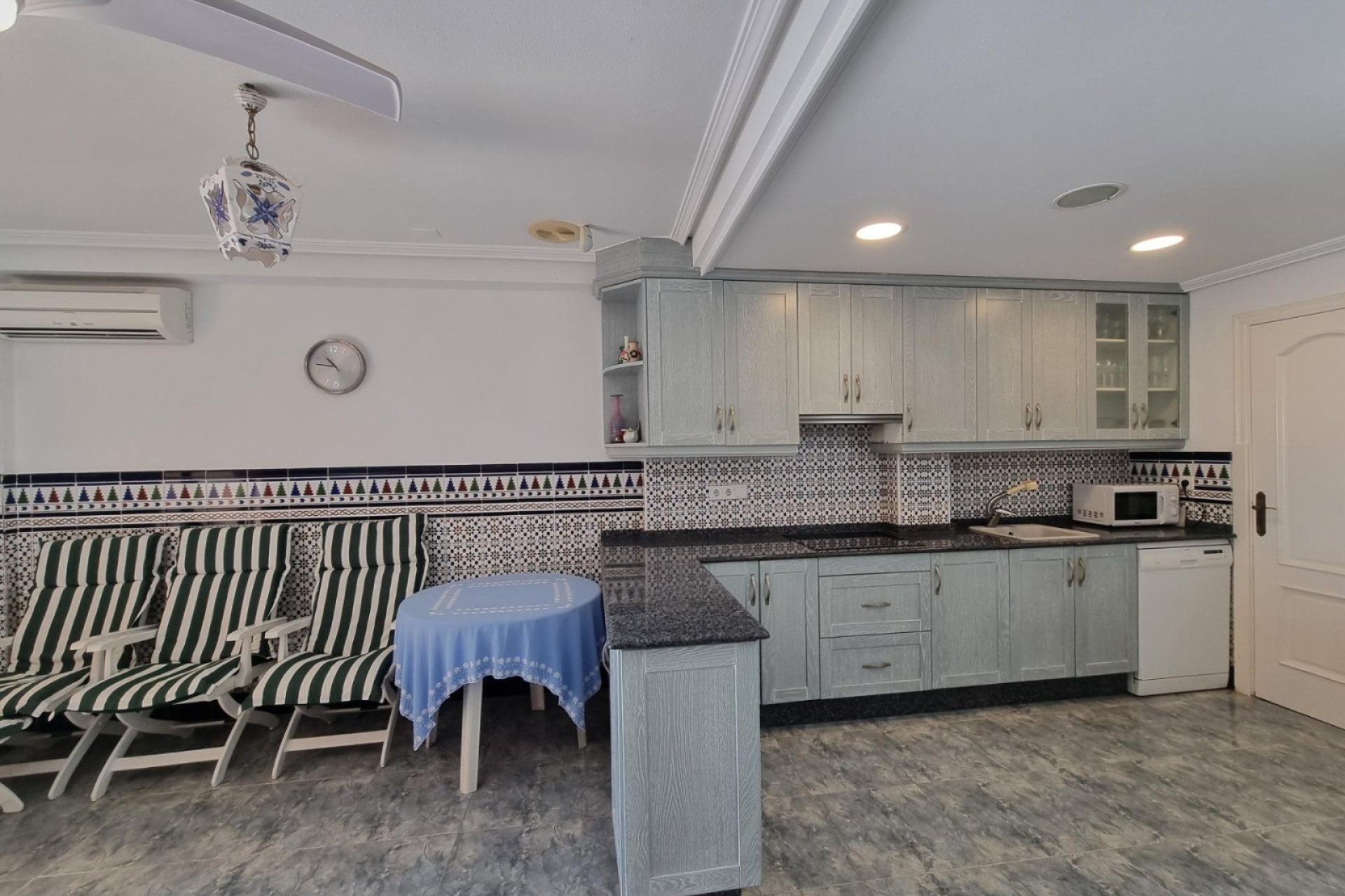 Resale - Townhouse / Duplex / Corner - Santa Pola - Playa del Este