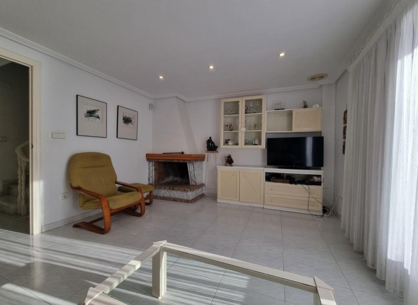 Resale - Townhouse / Duplex / Corner - Santa Pola - Playa del Este