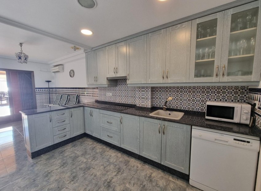 Resale - Townhouse / Duplex / Corner - Santa Pola - Playa del Este