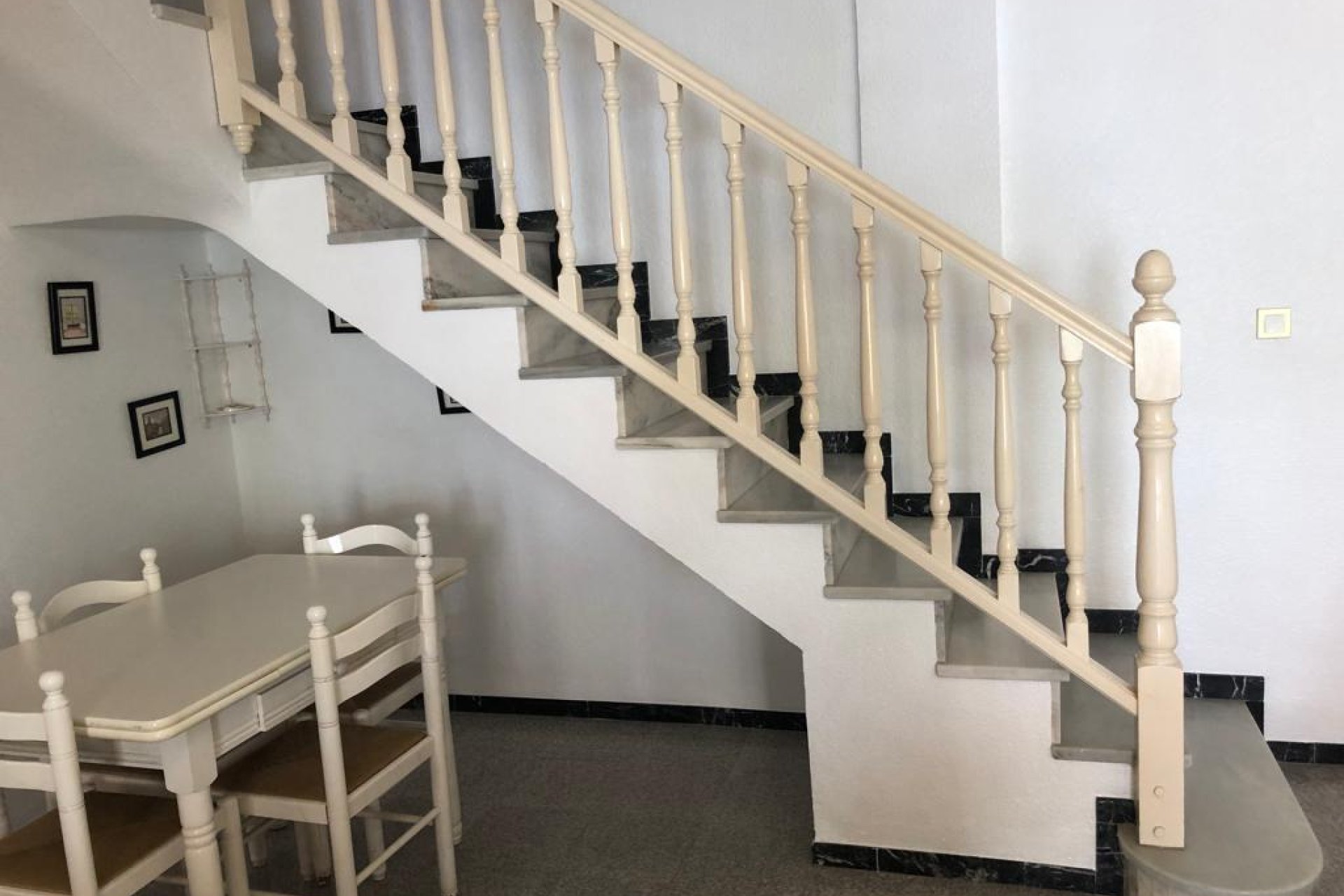 Resale - Townhouse / Duplex / Corner - Santa Pola - Santiago Bernabeu