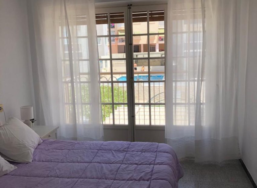 Resale - Townhouse / Duplex / Corner - Santa Pola - Santiago Bernabeu