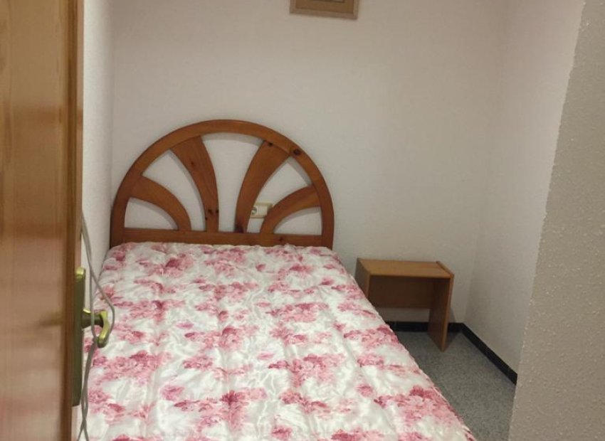 Resale - Townhouse / Duplex / Corner - Santa Pola - Santiago Bernabeu