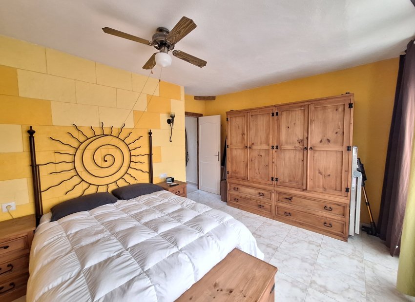 Resale - Townhouse / Duplex / Corner - Santa Pola