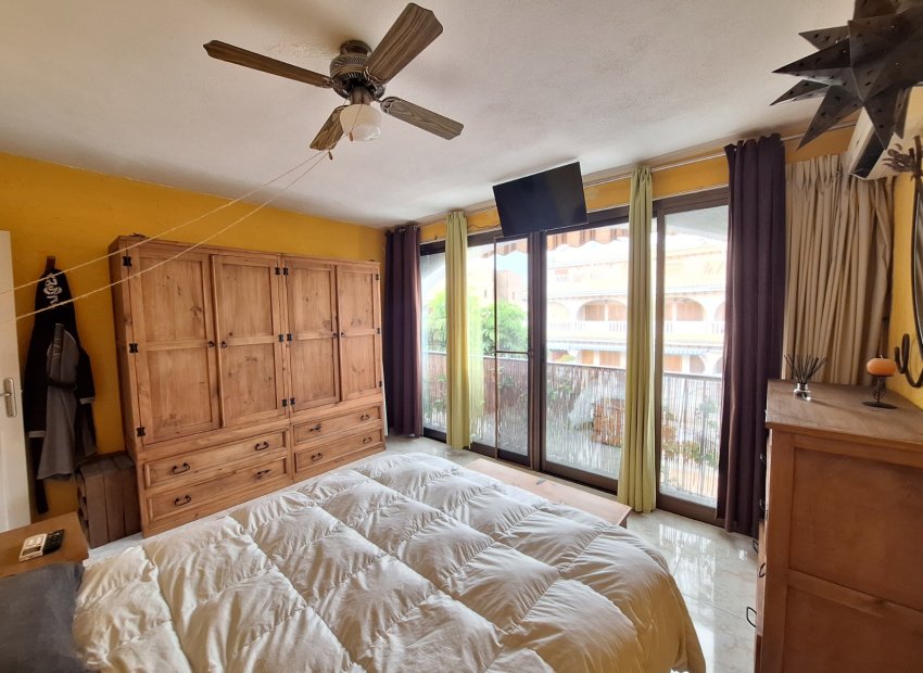 Resale - Townhouse / Duplex / Corner - Santa Pola