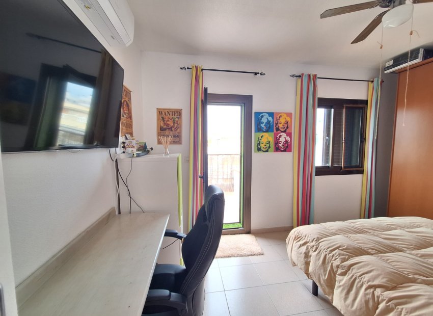 Resale - Townhouse / Duplex / Corner - Santa Pola