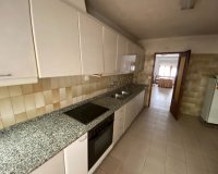 Resale - Townhouse / Duplex / Corner - Sax