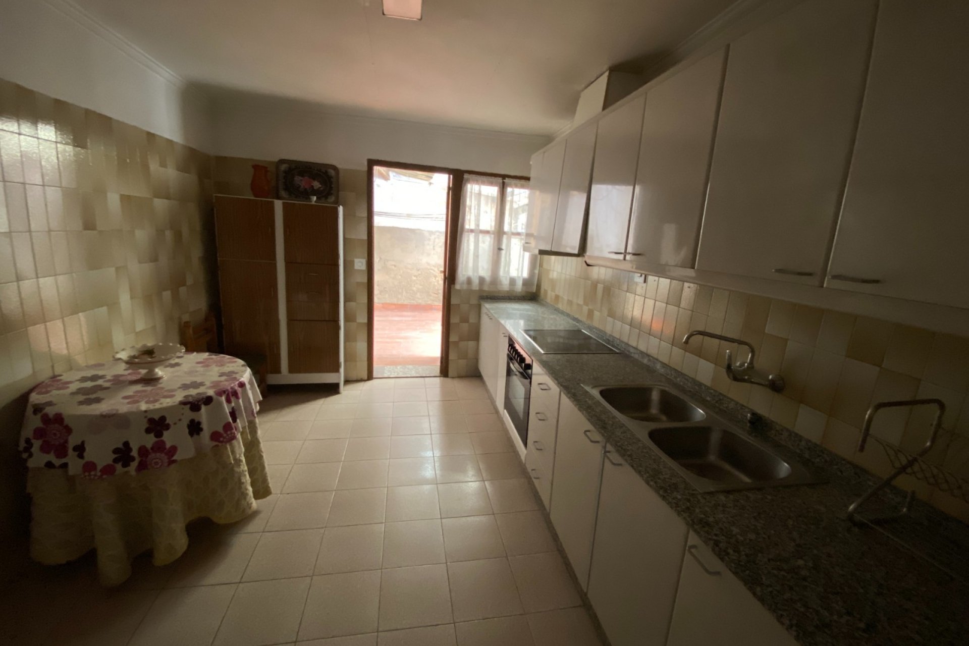 Resale - Townhouse / Duplex / Corner - Sax