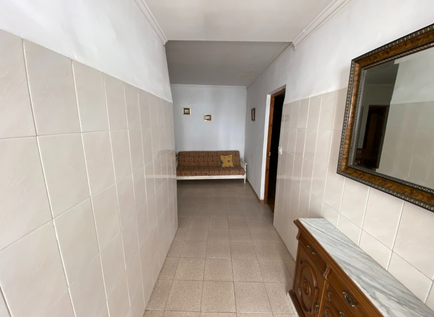 Resale - Townhouse / Duplex / Corner - Sax