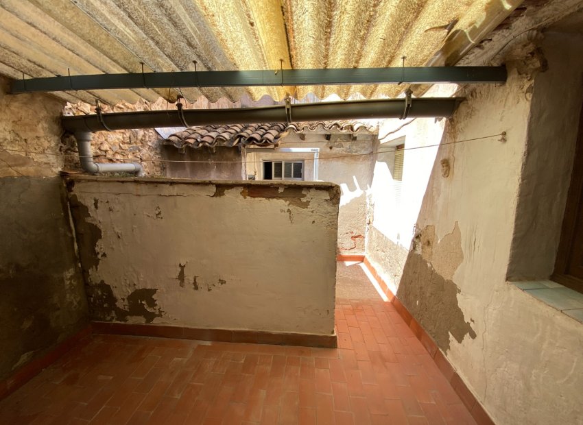 Resale - Townhouse / Duplex / Corner - Sax