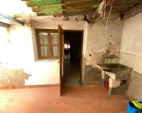 Resale - Townhouse / Duplex / Corner - Sax