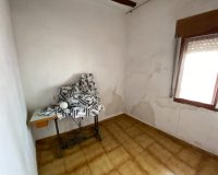 Resale - Townhouse / Duplex / Corner - Sax
