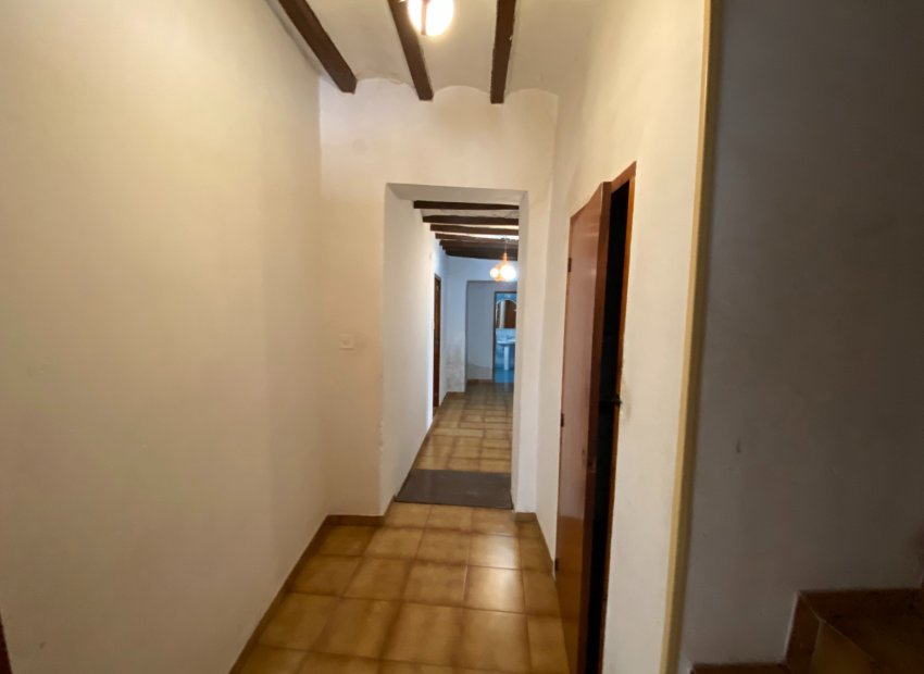 Resale - Townhouse / Duplex / Corner - Sax