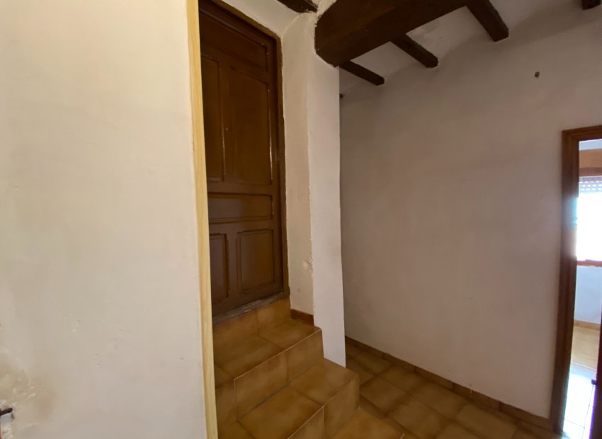 Resale - Townhouse / Duplex / Corner - Sax