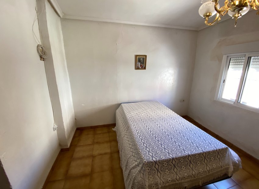 Resale - Townhouse / Duplex / Corner - Sax