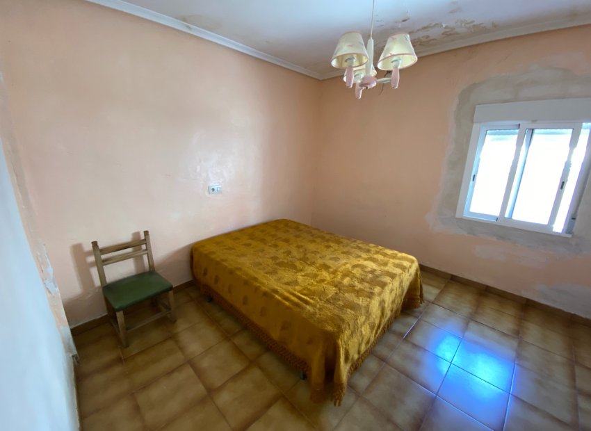 Resale - Townhouse / Duplex / Corner - Sax