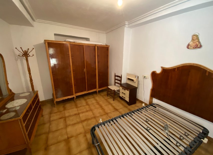 Resale - Townhouse / Duplex / Corner - Sax