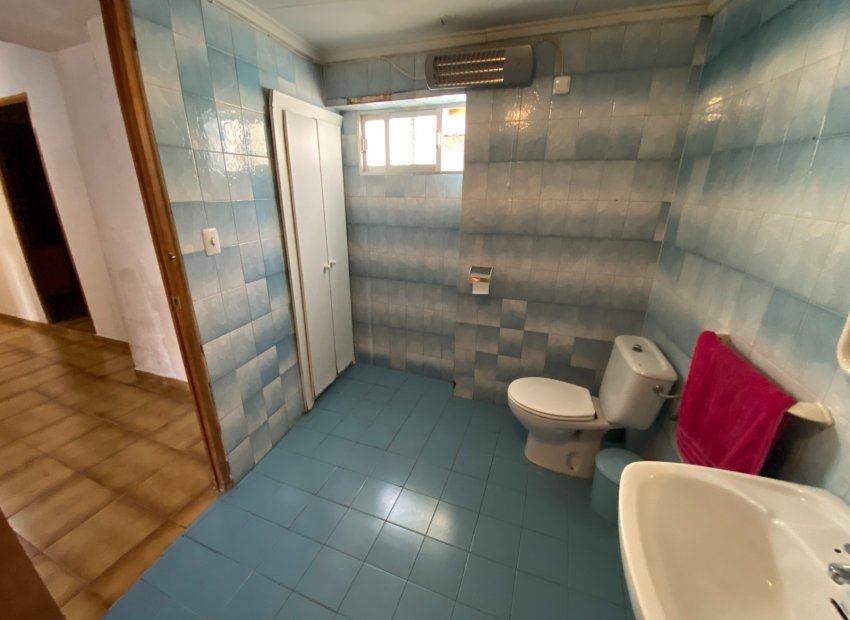 Resale - Townhouse / Duplex / Corner - Sax