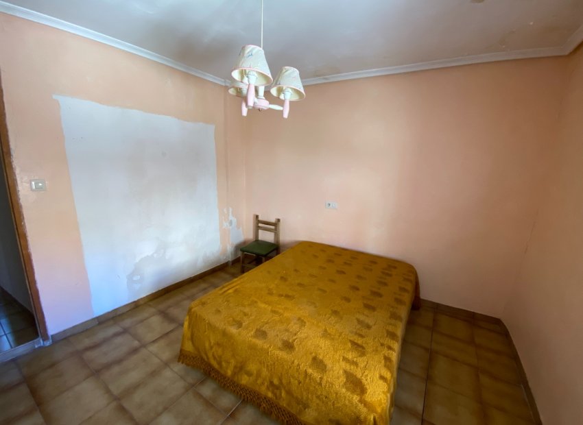 Resale - Townhouse / Duplex / Corner - Sax