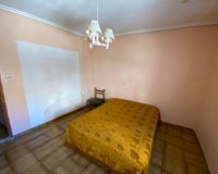 Resale - Townhouse / Duplex / Corner - Sax