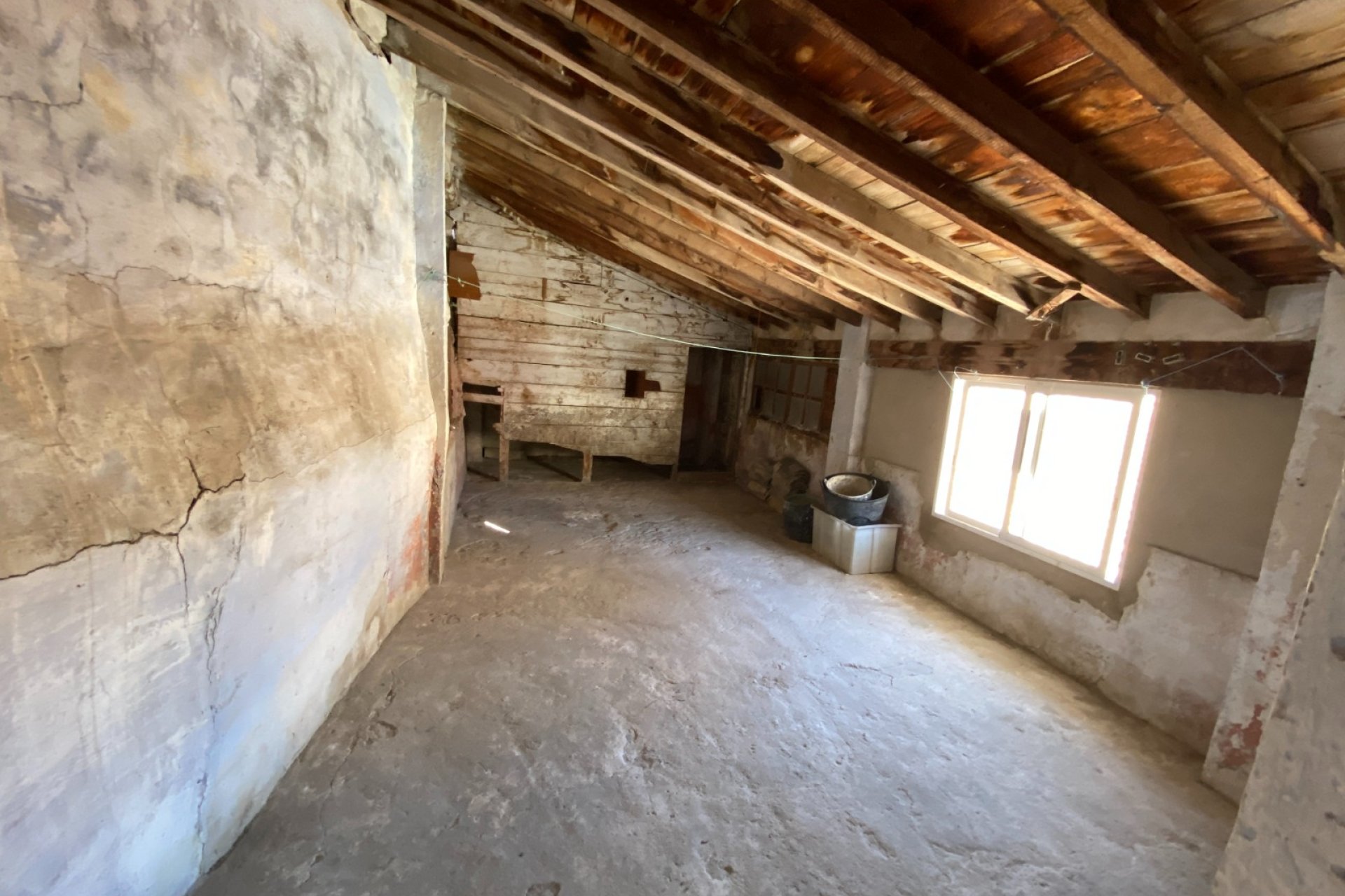 Resale - Townhouse / Duplex / Corner - Sax