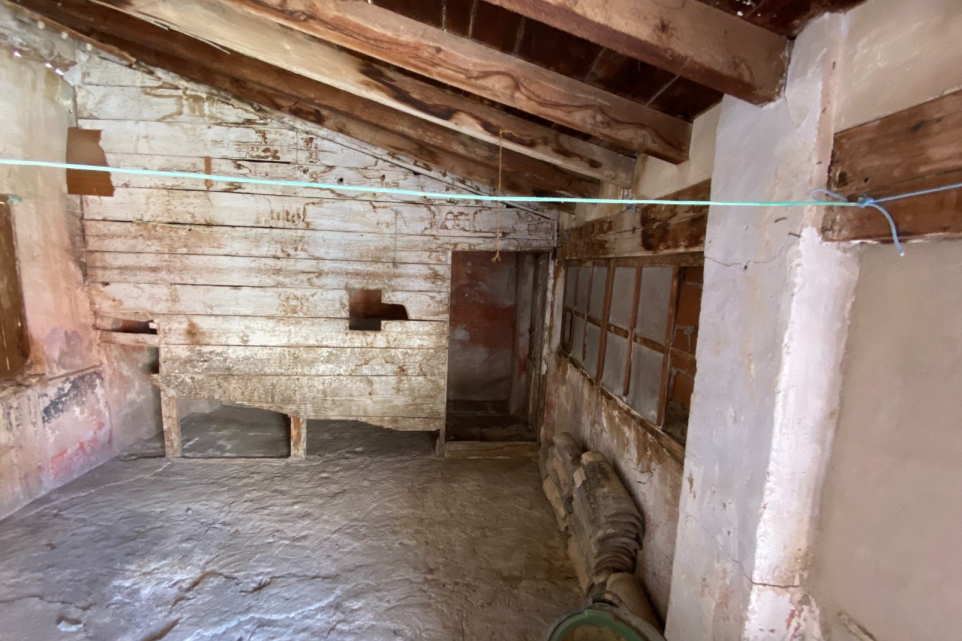 Resale - Townhouse / Duplex / Corner - Sax