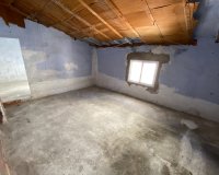 Resale - Townhouse / Duplex / Corner - Sax