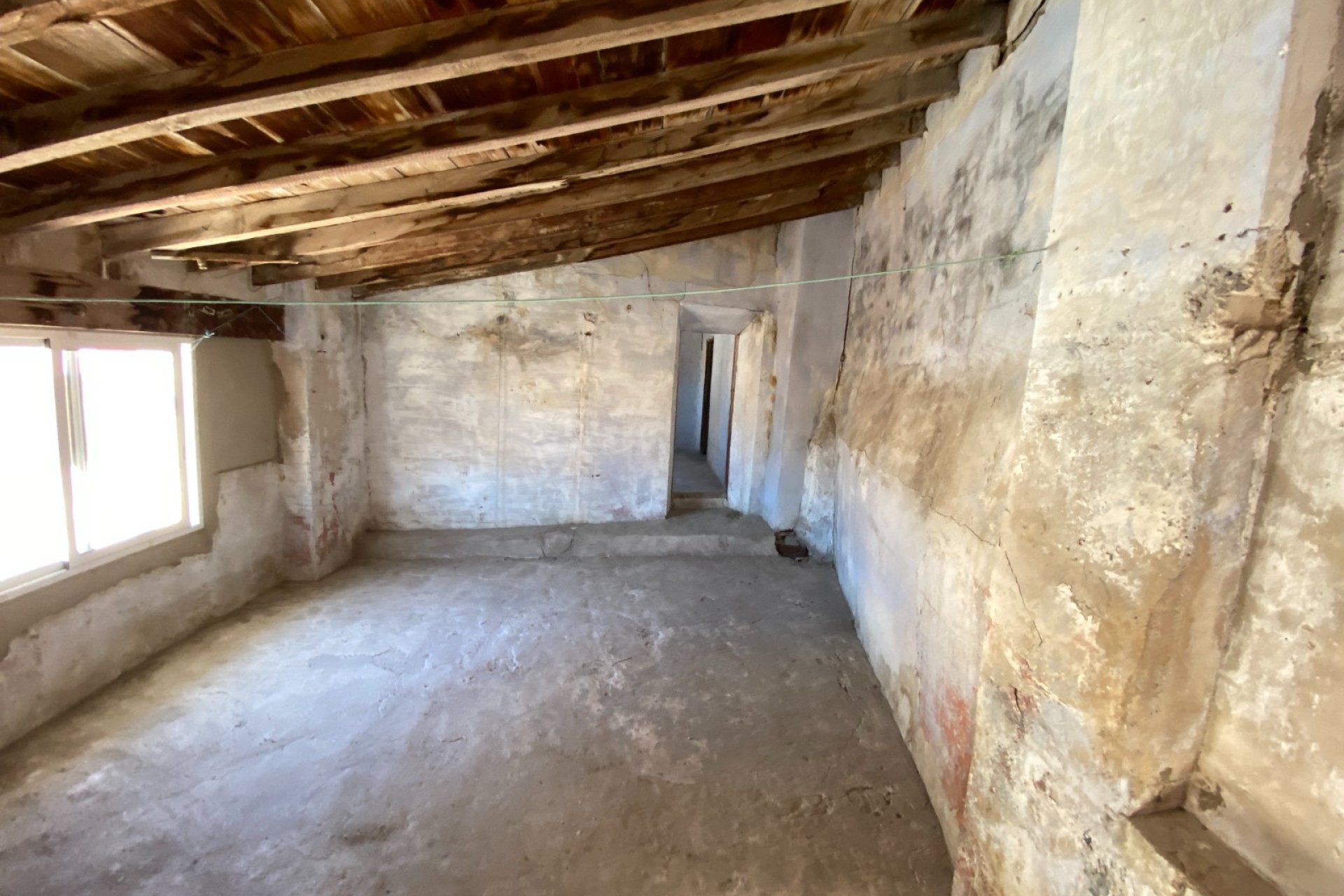 Resale - Townhouse / Duplex / Corner - Sax