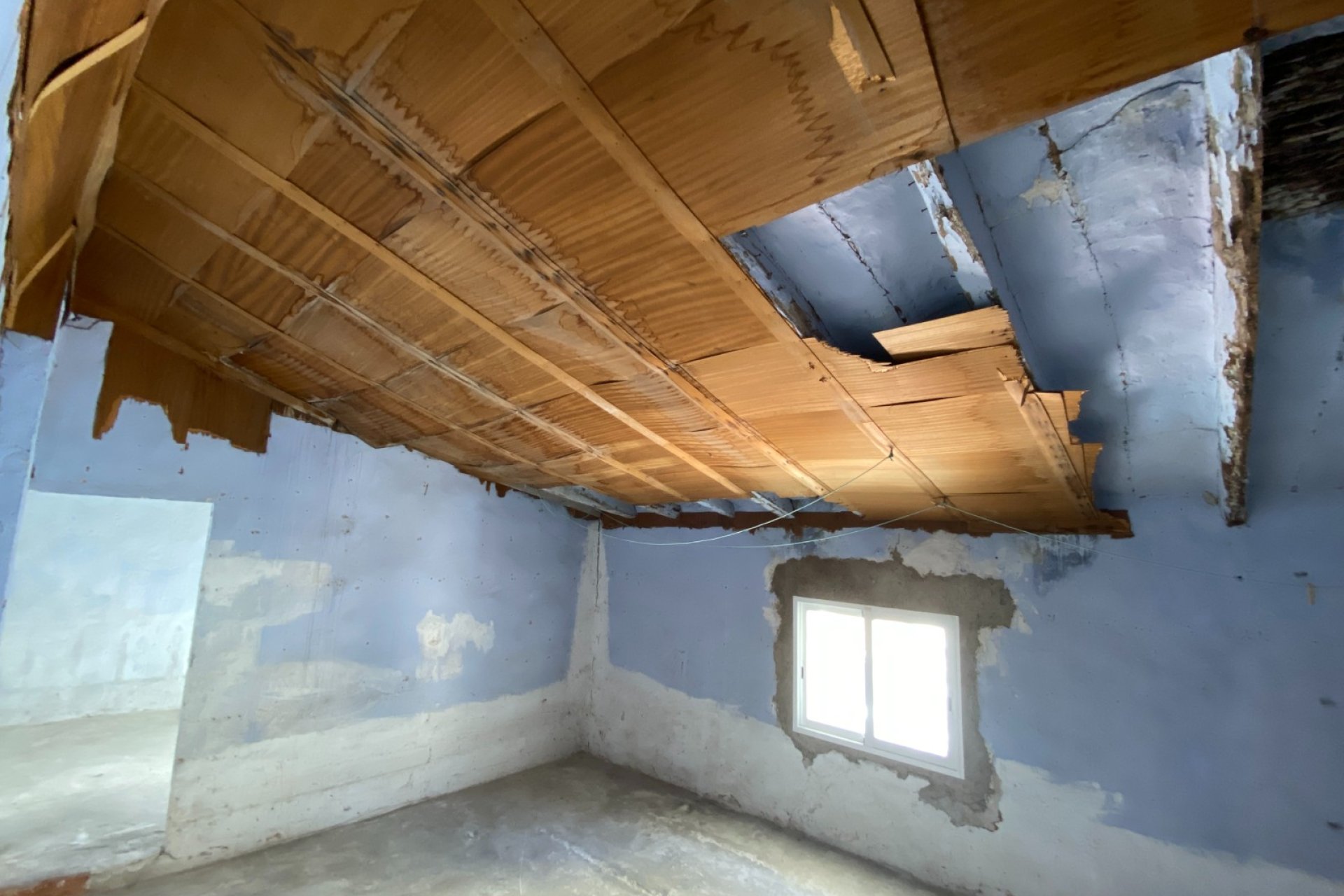 Resale - Townhouse / Duplex / Corner - Sax