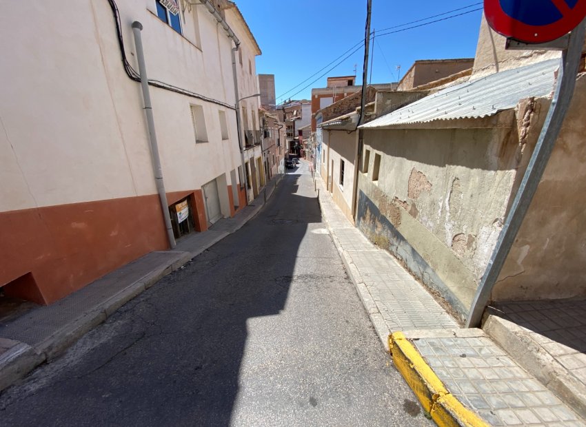 Resale - Townhouse / Duplex / Corner - Sax