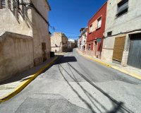 Resale - Townhouse / Duplex / Corner - Sax