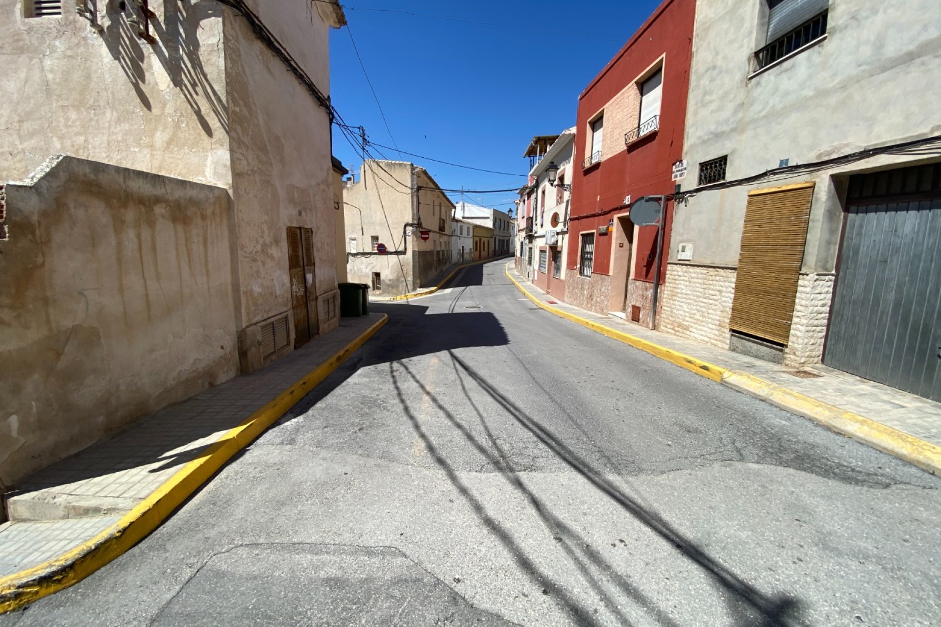 Resale - Townhouse / Duplex / Corner - Sax