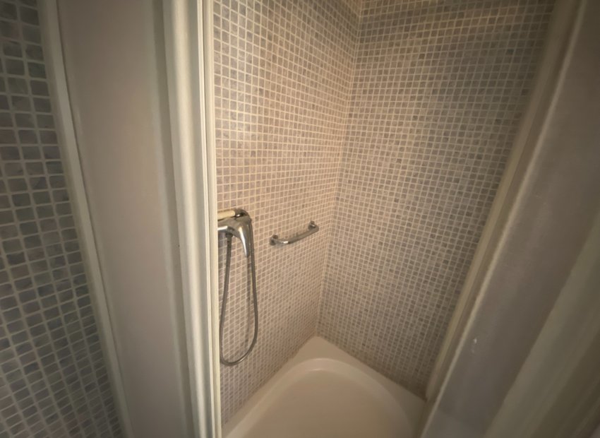 Resale - Townhouse / Duplex / Corner - Sax