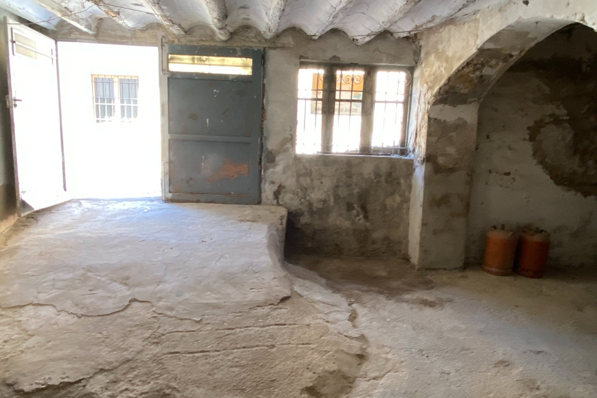 Resale - Townhouse / Duplex / Corner - Sax