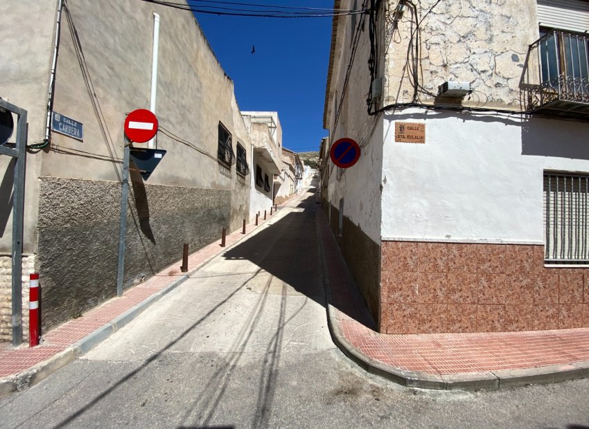 Resale - Townhouse / Duplex / Corner - Sax