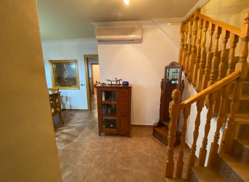 Resale - Townhouse / Duplex / Corner - Sax