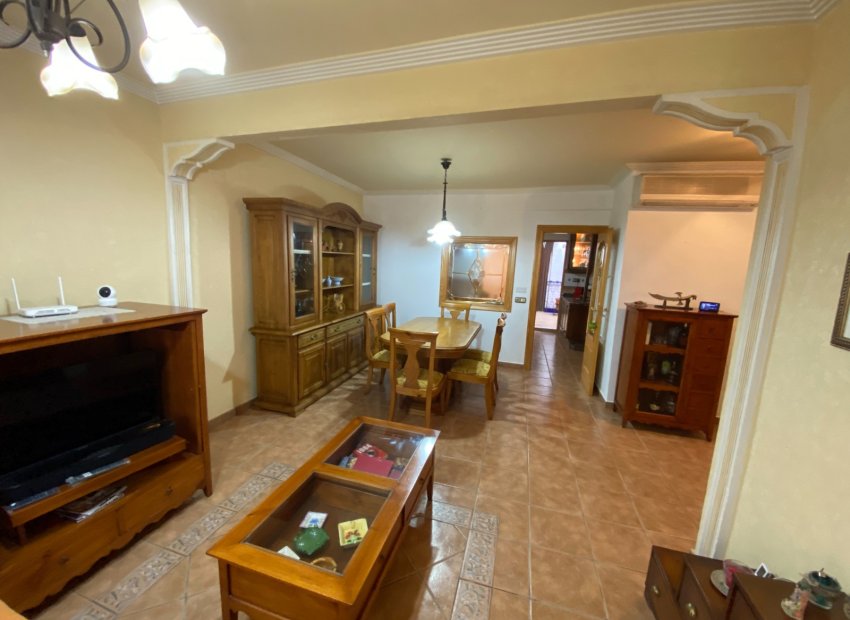 Resale - Townhouse / Duplex / Corner - Sax