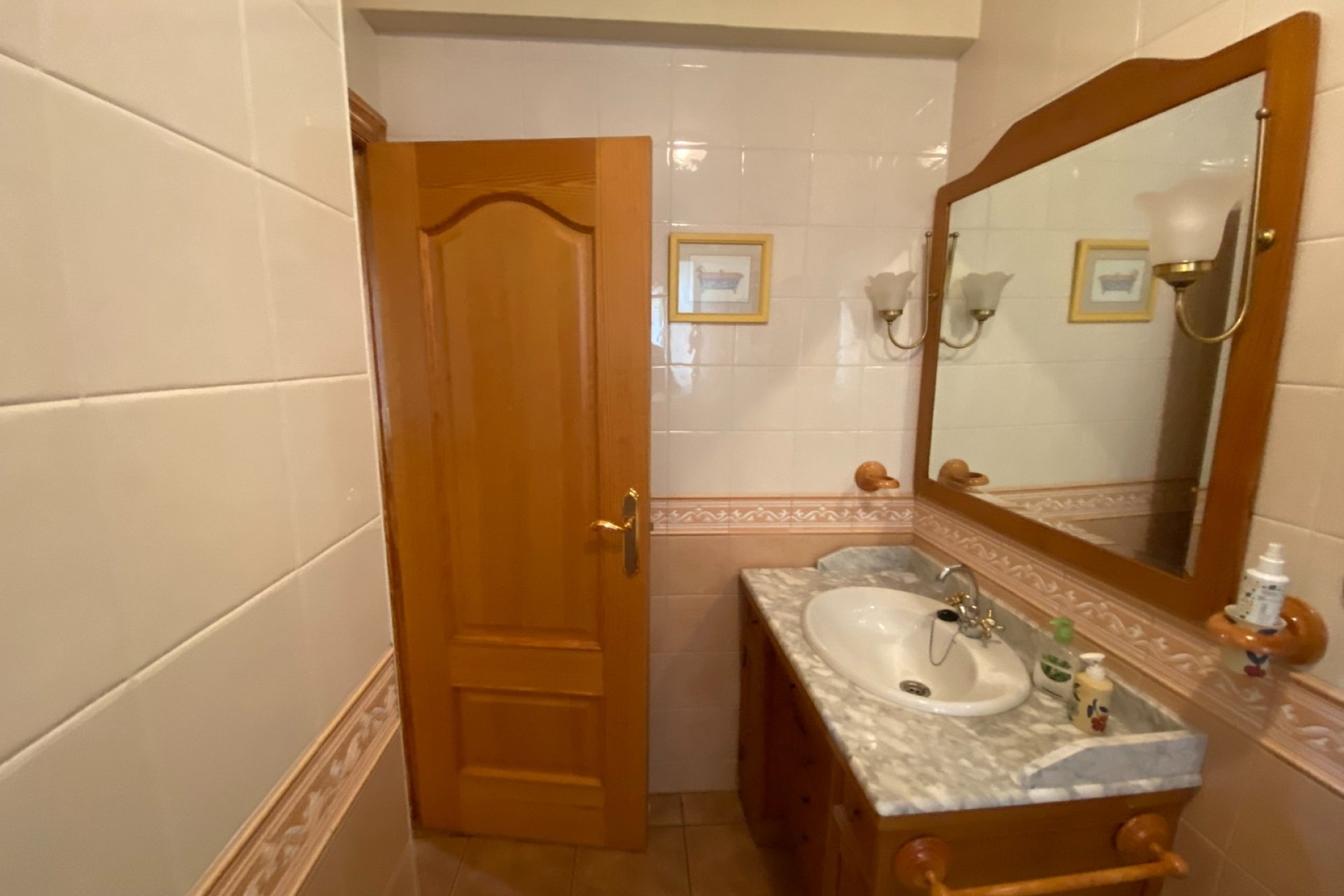 Resale - Townhouse / Duplex / Corner - Sax