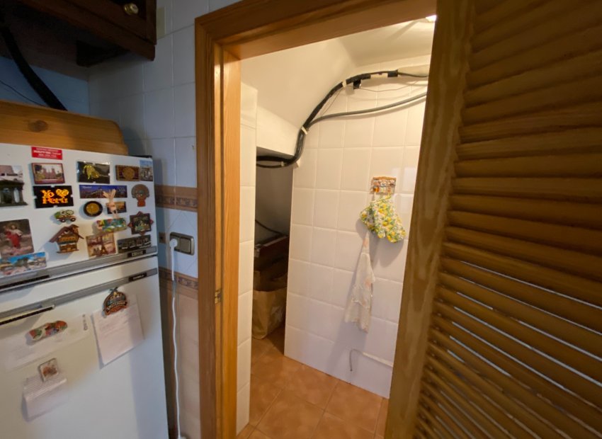 Resale - Townhouse / Duplex / Corner - Sax