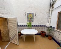 Resale - Townhouse / Duplex / Corner - Sax