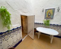 Resale - Townhouse / Duplex / Corner - Sax